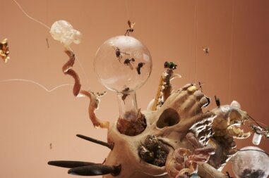 Tessa Farmer Cosmic Cloud (detail) photo: Thierry Bal